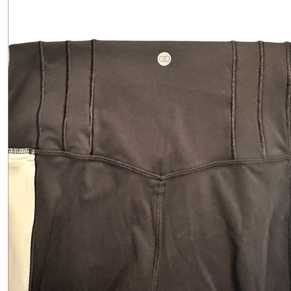 CALIA by Carrie Underwood Black Leggings with White Stripes Medium - Picture 4 of 5